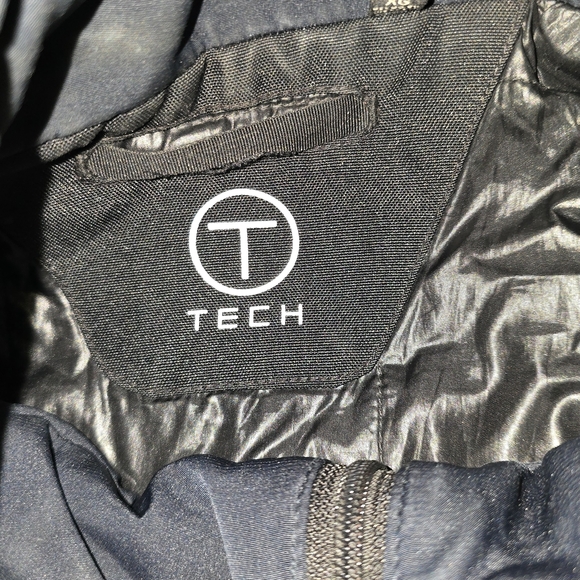 T Tech, By Tumi Men's Dark Blue Performance Jacket - Picture 10 of 10